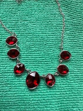 Red Faceted Gemstone Necklace in Silver Tone